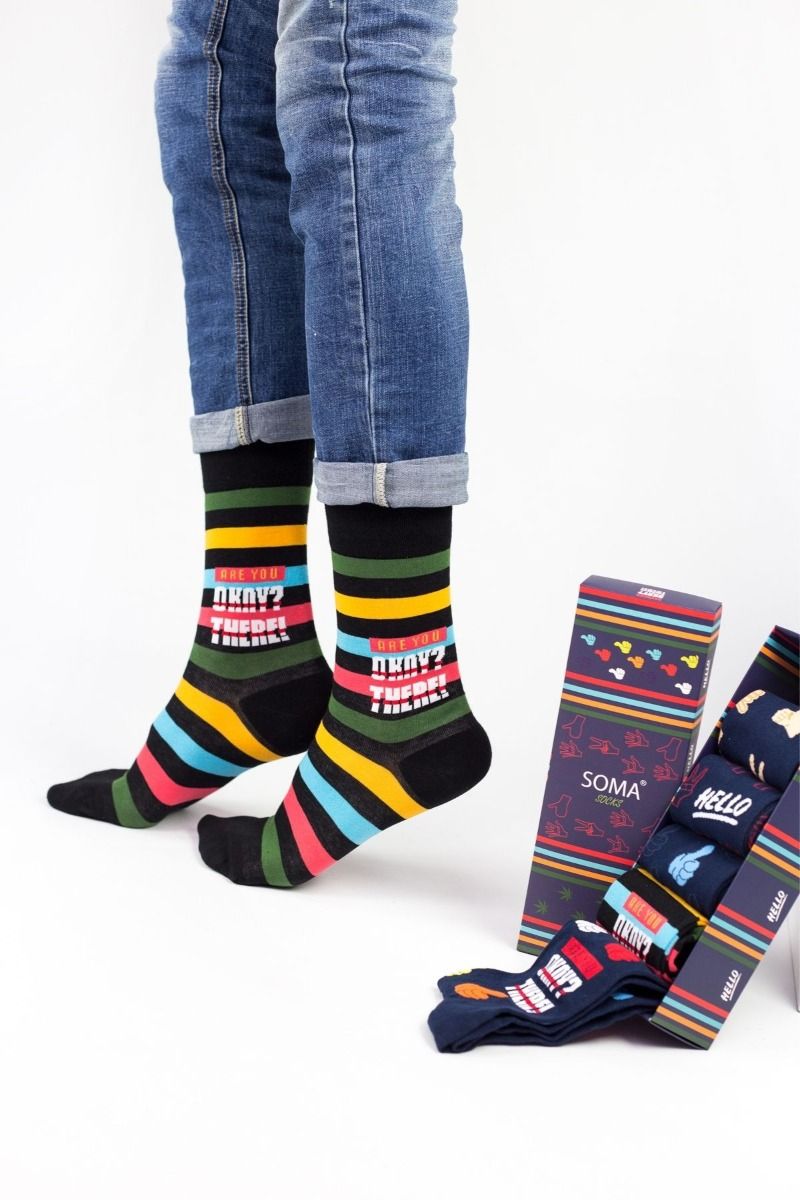 Καλτσες Unisex Σε Κουτι 5 τεμ. Are You Ok Εμπριμε 41-46 Καλτσες Unisex Σε Κουτι 5 τεμ. Are You Ok Εμπριμε 41-46